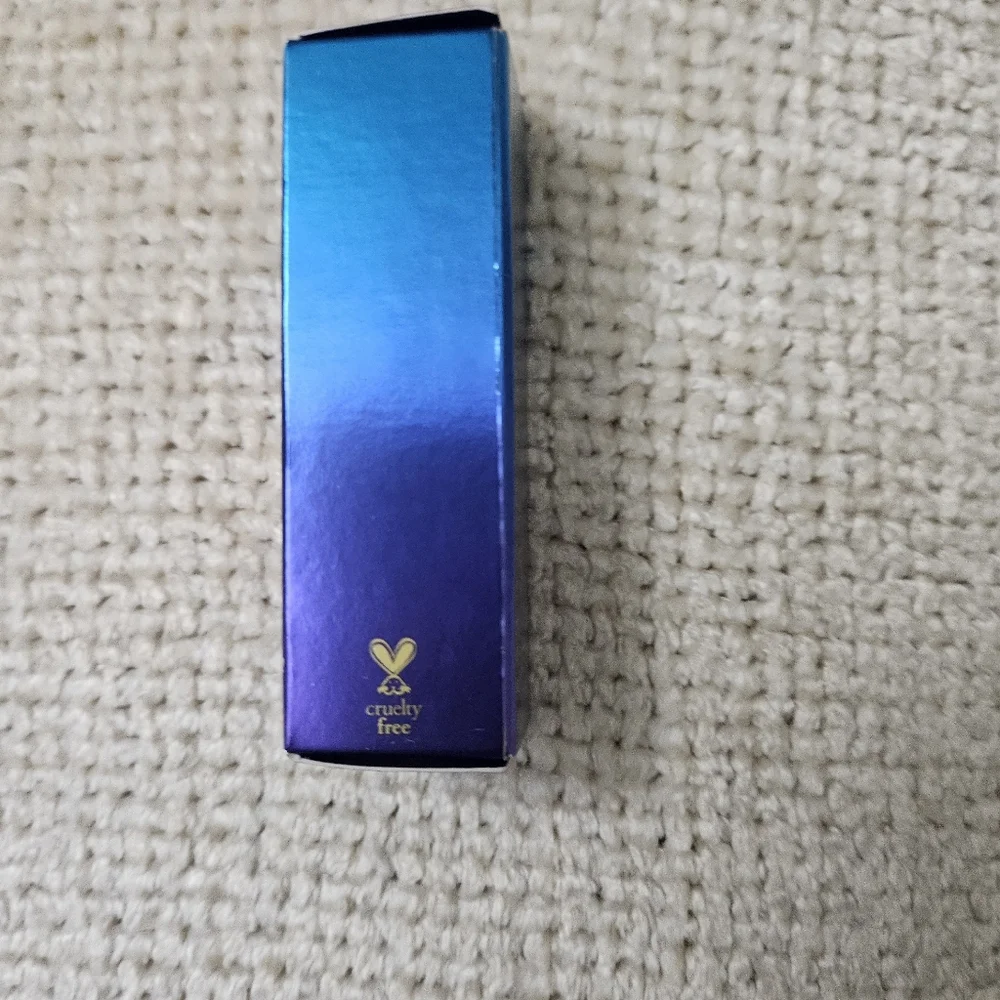 Tarte Rainforest of the Sea "Berry Mojito" Lipstick - Picture 3 of 5
